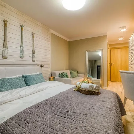 Natura Mierzei 30 - Pokoje Z Widokiem Na Baltyk Bed & Breakfast *